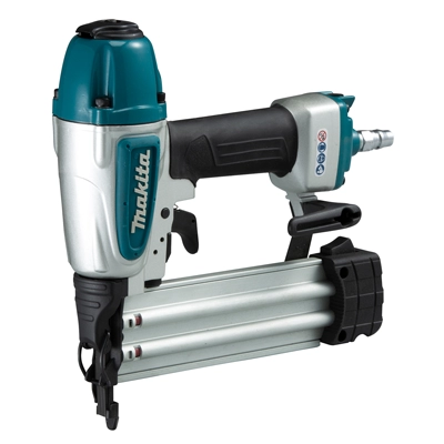 MAF506 CLAVADORA NEUMATICA MAKITA